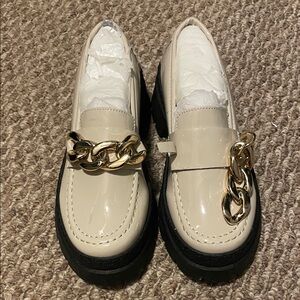SHEIN Cream Loafers with Gold Chain Detail